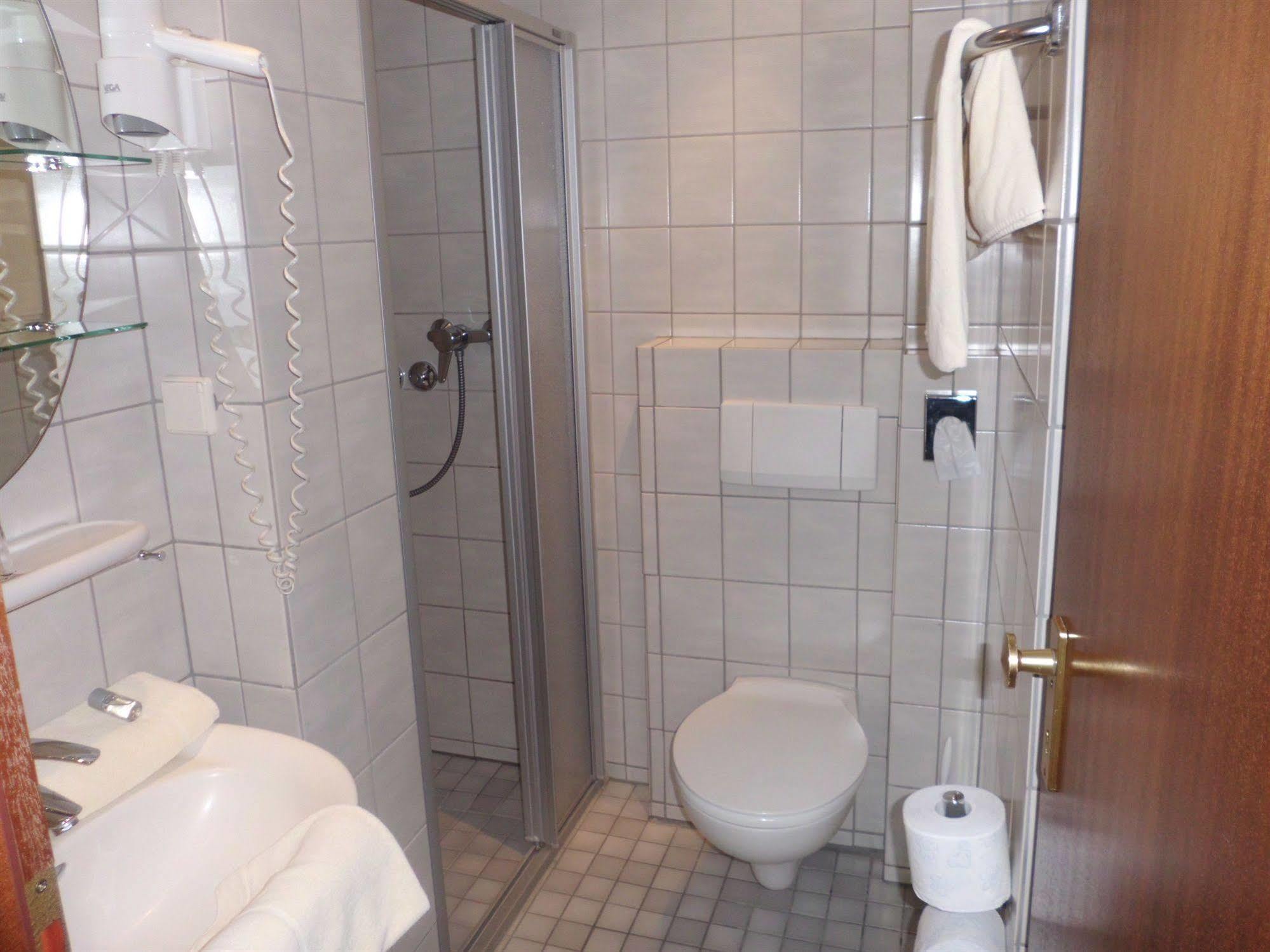 Hotel Imperial Krefeld Kültér fotó